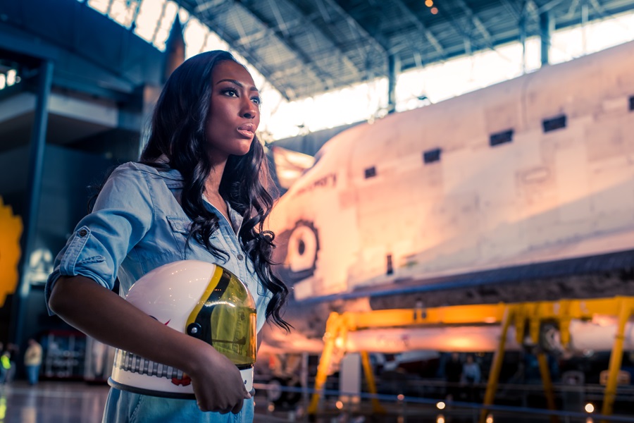 Aisha Bowe Blue Origin NS-31 crew member